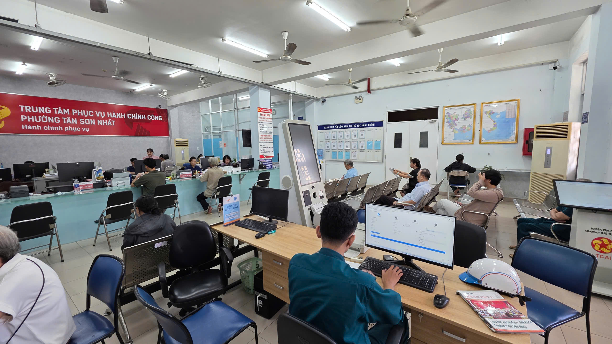 Phường Tân Sơn Nhất đón Kiosk toàn trình TC AI – nâng tầm tiếp cận dịch vụ công cho người dân